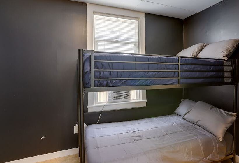 Cozy Downtown Sandusky Gem 1 Mi To Lake Erie!