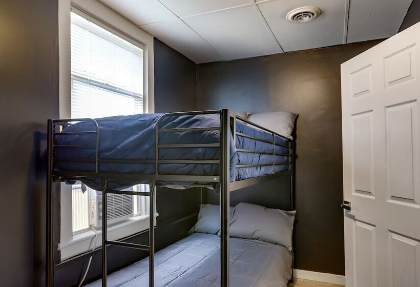 Cozy Downtown Sandusky Gem 1 Mi To Lake Erie!