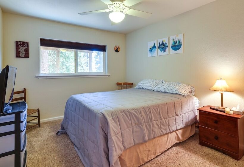 Cozy Mi Wuk Village Cabin W/ Deck!