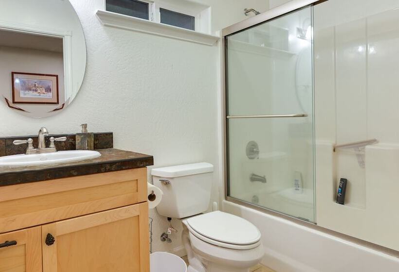 Cozy Mi Wuk Village Cabin W/ Deck!