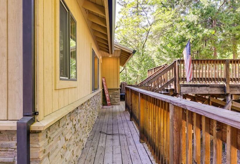 Cozy Mi Wuk Village Cabin W/ Deck!