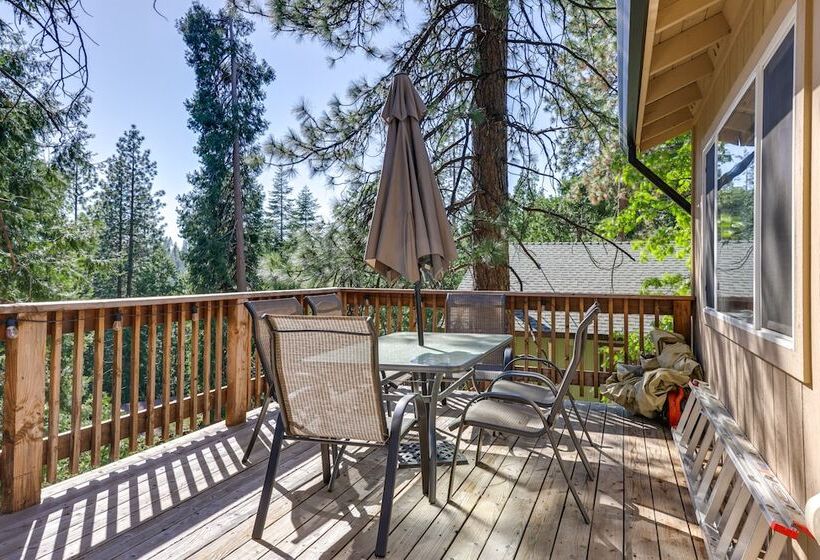 Cozy Mi Wuk Village Cabin W/ Deck!