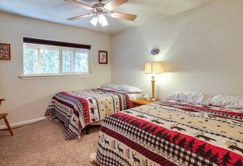 Cozy Mi Wuk Village Cabin W/ Deck!