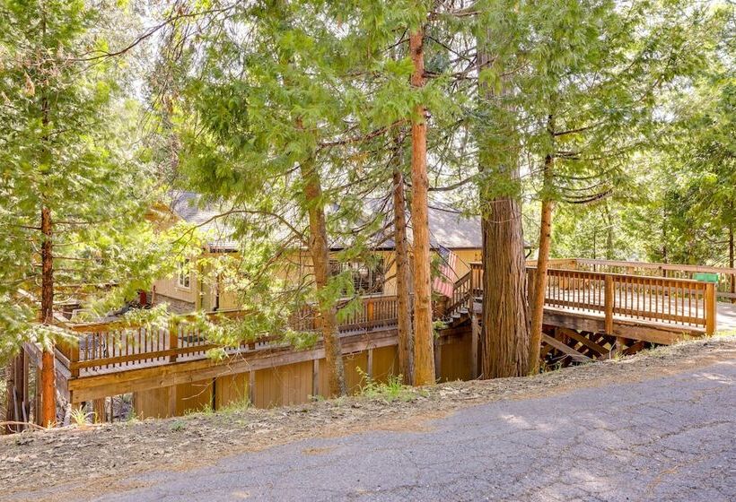 Cozy Mi Wuk Village Cabin W/ Deck!