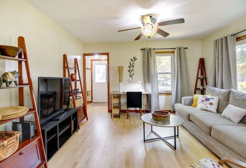 Serene Crosby Cottage: 3 Mi To Serpent Lake!