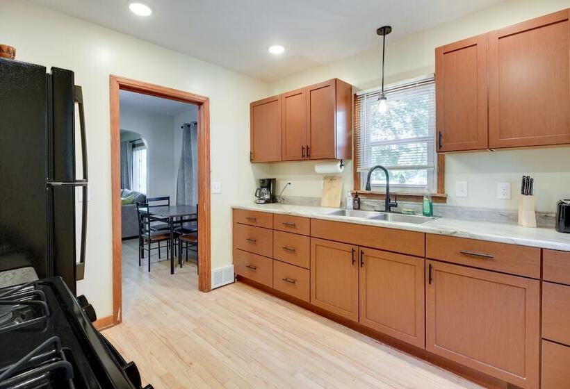 Serene Crosby Cottage: 3 Mi To Serpent Lake!