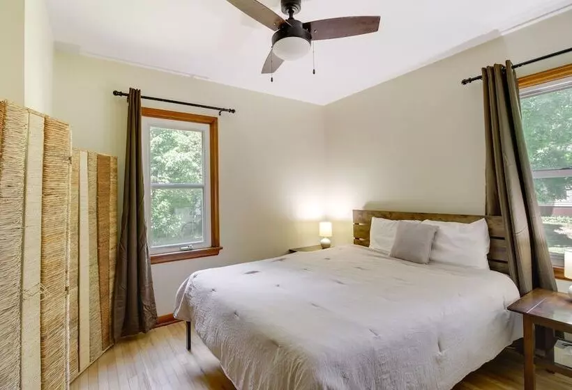 Serene Crosby Cottage: 3 Mi To Serpent Lake!