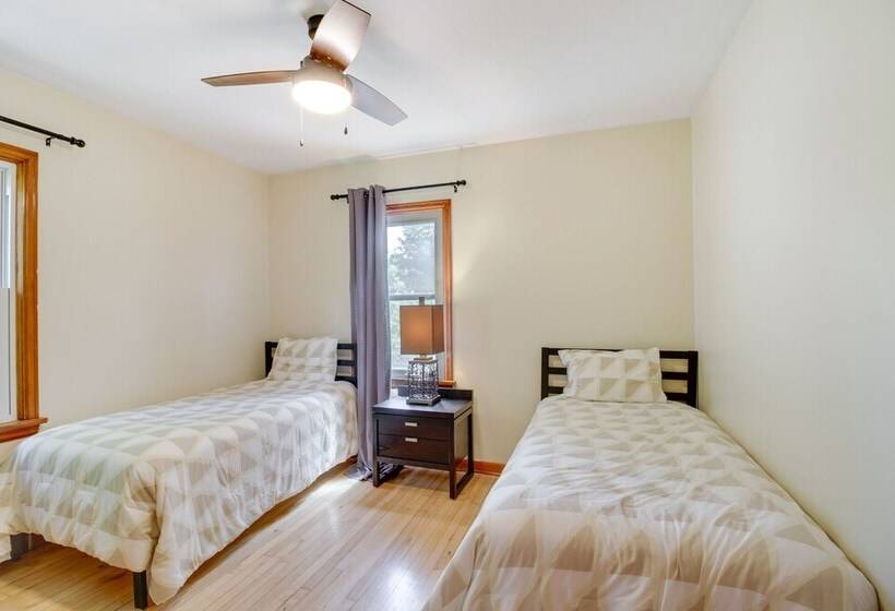 Serene Crosby Cottage: 3 Mi To Serpent Lake!