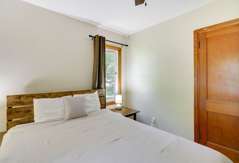 Serene Crosby Cottage: 3 Mi To Serpent Lake!