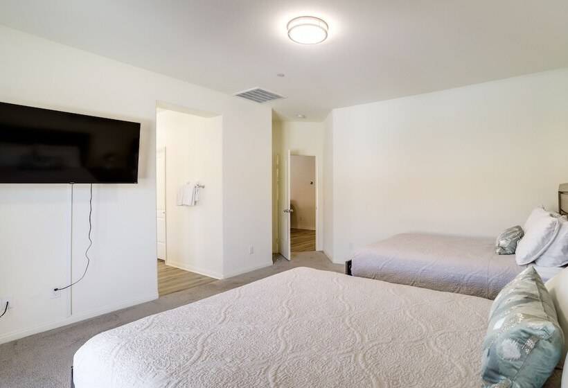 Desert Hot Springs Gem: Saltwater Pool & Mtn Views