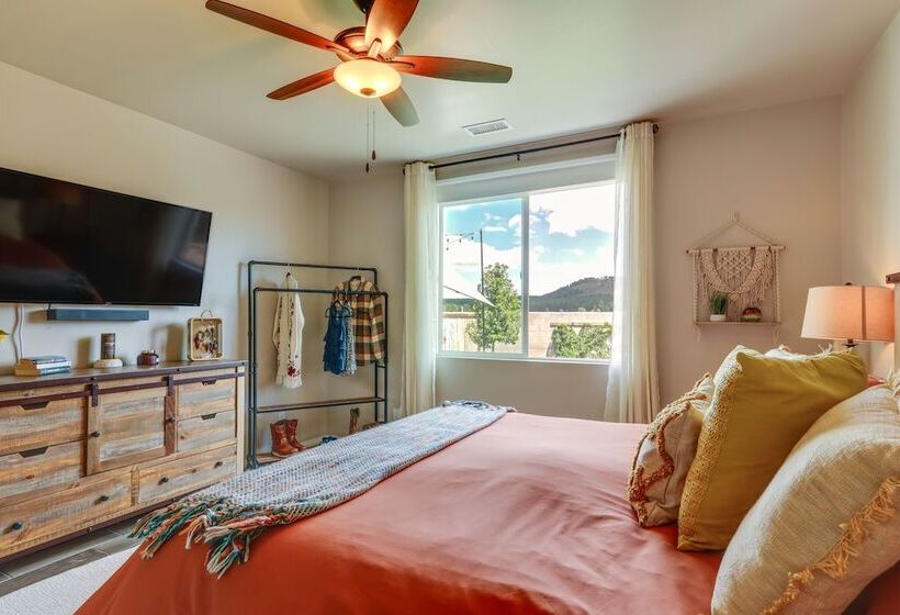 Flagstaff Home W/ Backyard Oasis: 38 Mi To Sedona!
