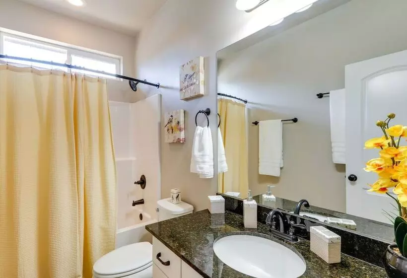 Flagstaff Home W/ Backyard Oasis: 38 Mi To Sedona!