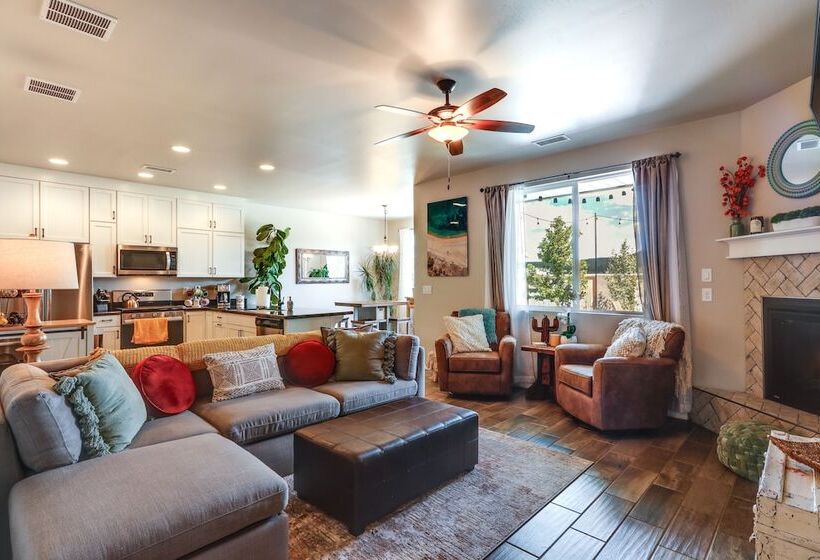 Flagstaff Home W/ Backyard Oasis: 38 Mi To Sedona!