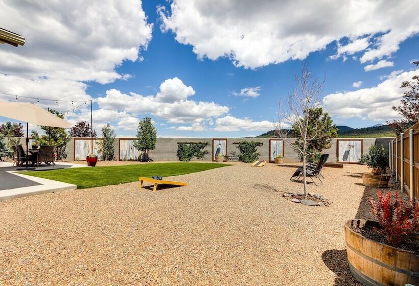 Flagstaff Home W/ Backyard Oasis: 38 Mi To Sedona!