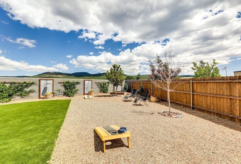 Flagstaff Home W/ Backyard Oasis: 38 Mi To Sedona!