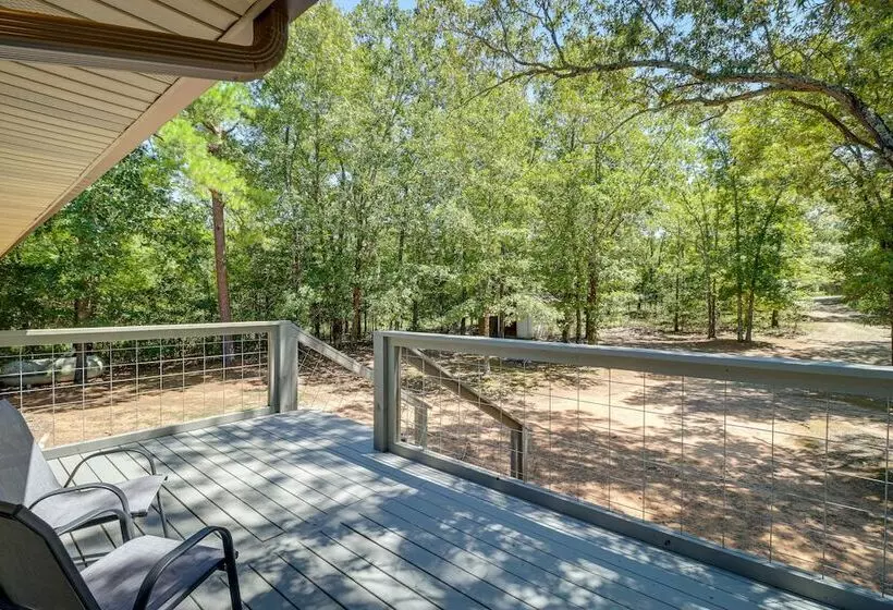 Greers Ferry Hideaway: Lake View, Boat Ramp Access