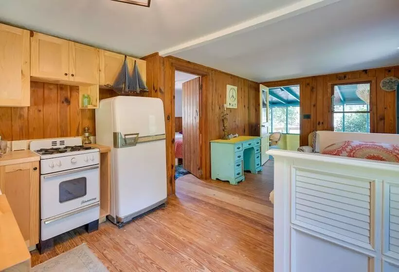 Hawthorne Retreat W/ Casita + Lake Winnott Access!