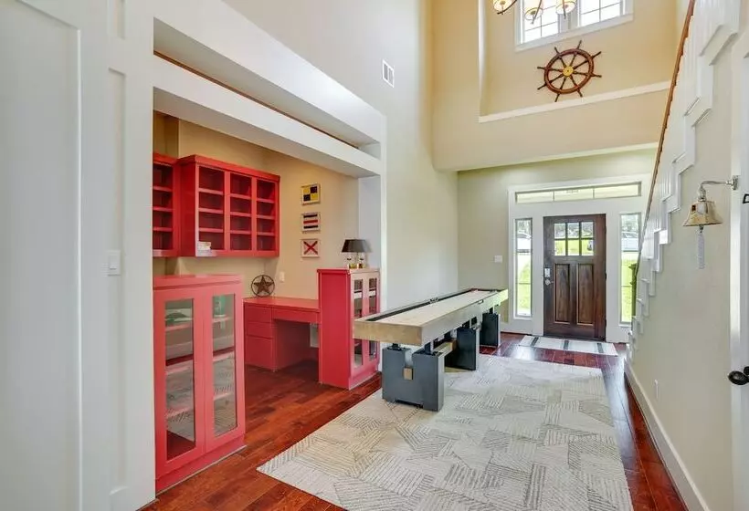 Home On Lake Livingston W/ Deck & 2 Fire Pits!