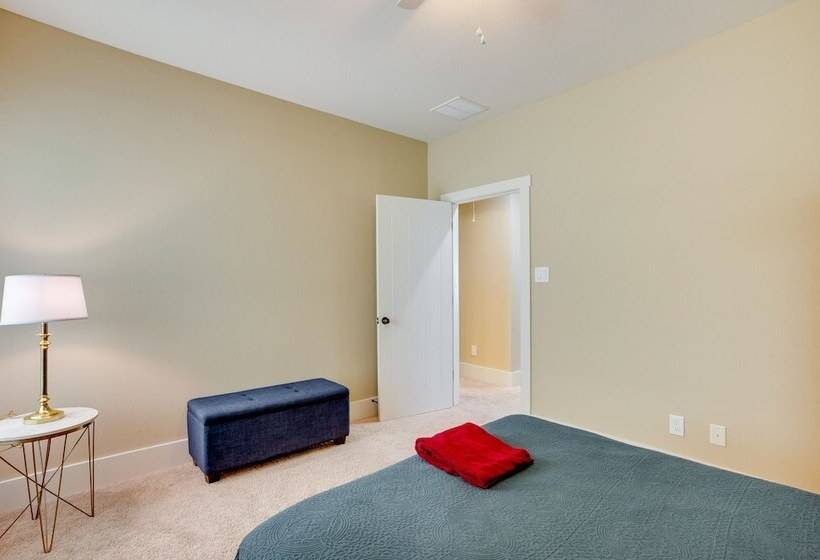 Home On Lake Livingston W/ Deck & 2 Fire Pits!