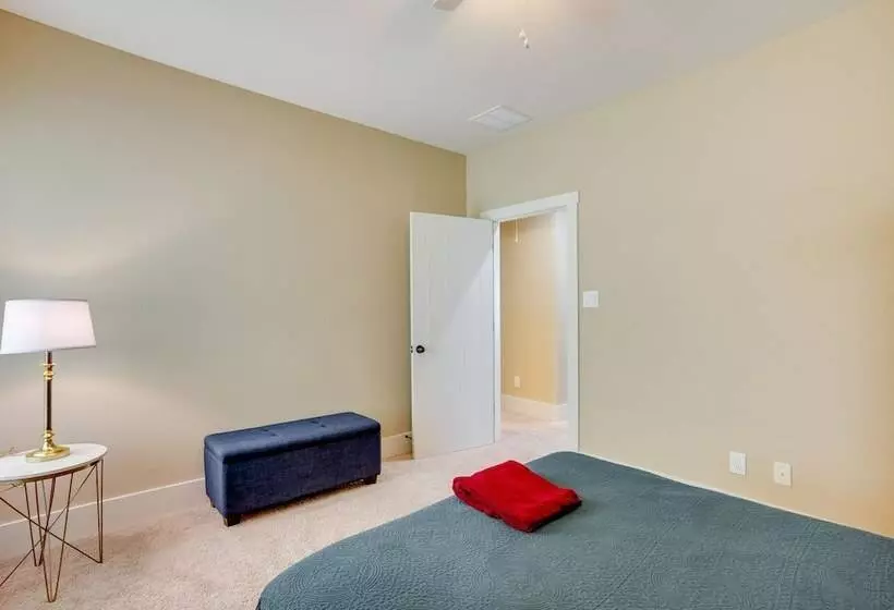 Home On Lake Livingston W/ Deck & 2 Fire Pits!