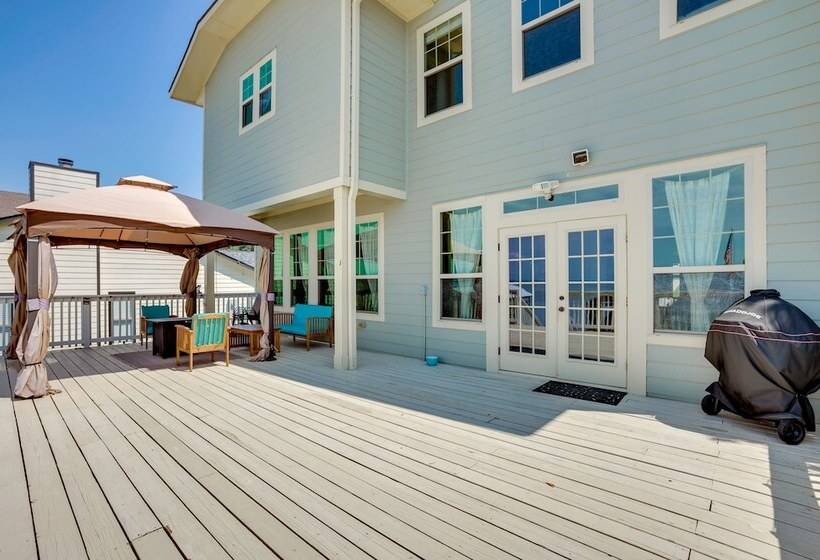 Home On Lake Livingston W/ Deck & 2 Fire Pits!