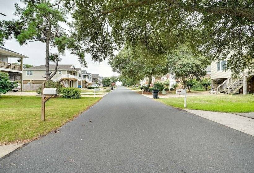 Kill Devil Hills Retreat W/ Gas Grill & Deck!