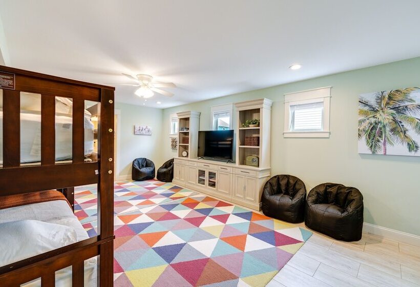 Kill Devil Hills Retreat W/ Gas Grill & Deck!