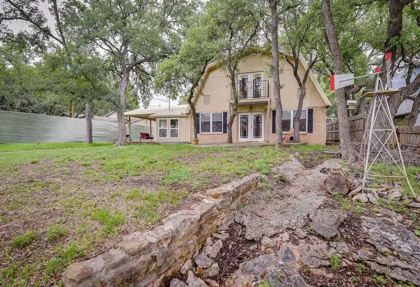 Lake Brownwood Home W/ Private Boat Dock!