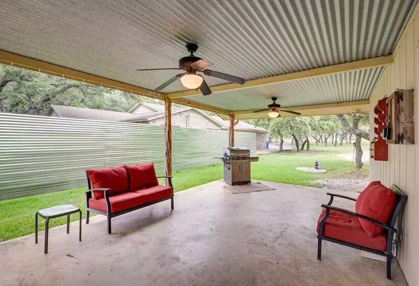 Lake Brownwood Home W/ Private Boat Dock!