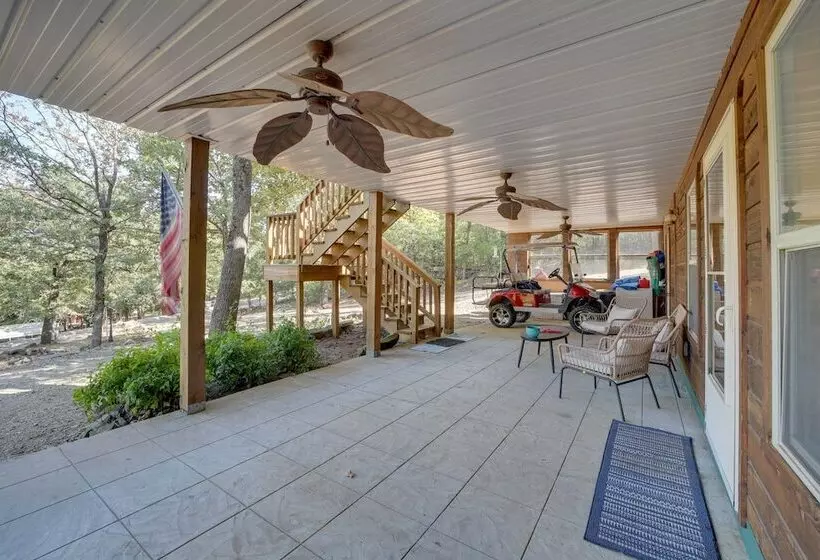 Lake Eufaula Retreat W/ Boat Slip & Fireplace!