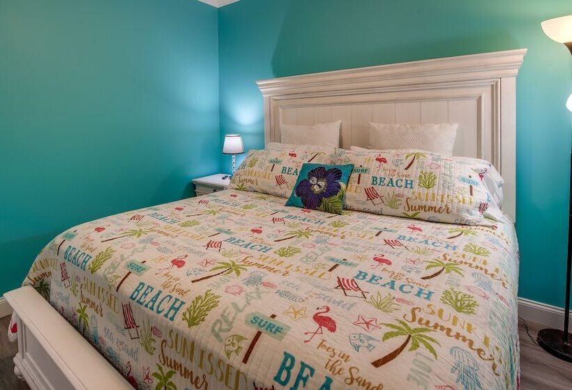 Lakefront Sharps Chapel Retreat W/ Boat Dock!