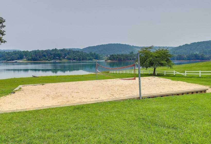 Lakefront Sharps Chapel Retreat W/ Boat Dock!