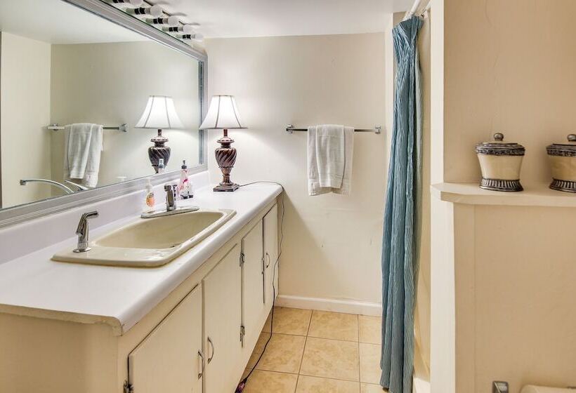 Hot Tub & Boat Dock: Lovely Lake Lure Retreat