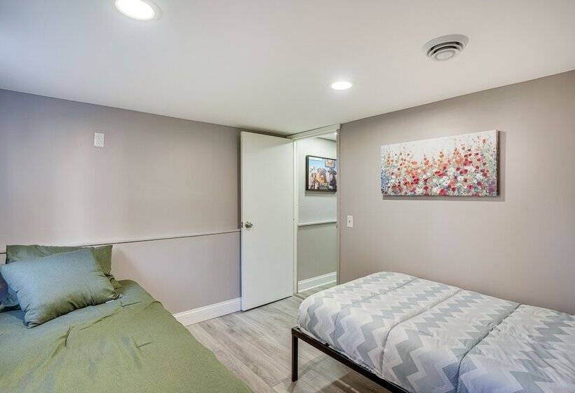 Minneapolis Home: Mins From Us Bank Stadium & More