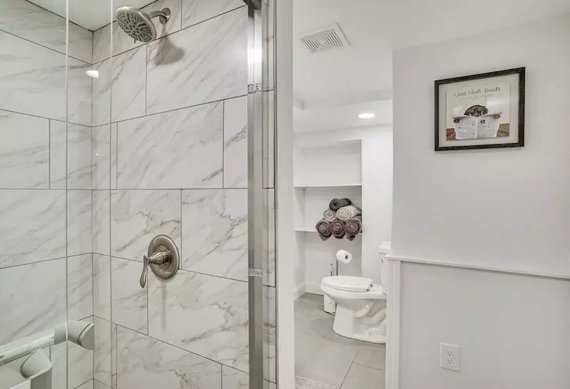 Minneapolis Home: Mins From Us Bank Stadium & More