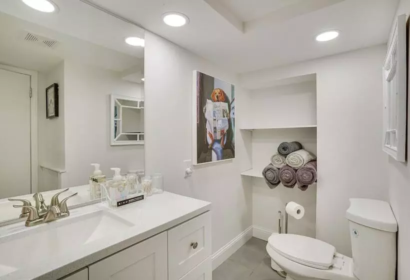 Minneapolis Home: Mins From Us Bank Stadium & More