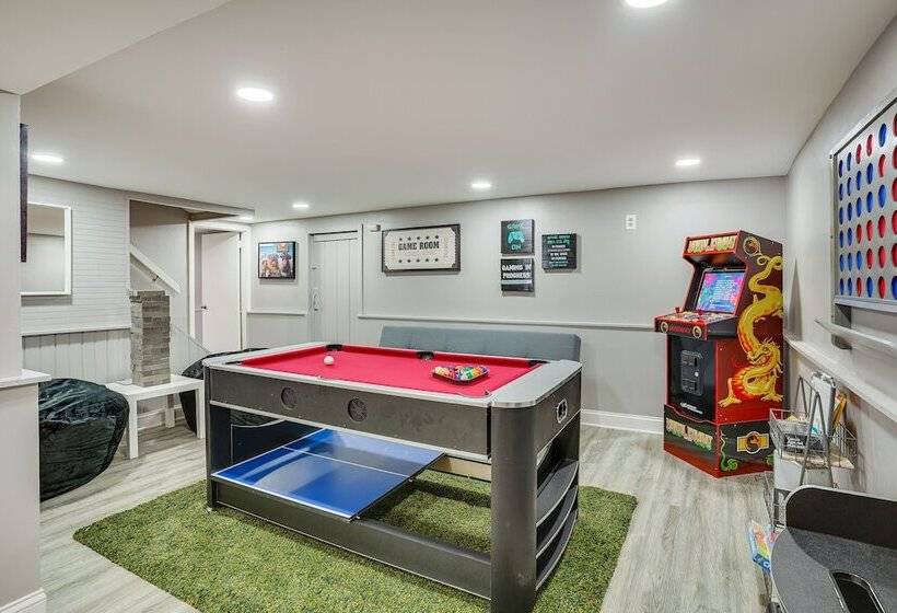 Minneapolis Home: Mins From Us Bank Stadium & More