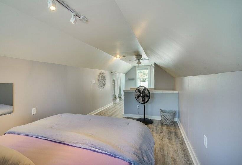 Minneapolis Home: Mins From Us Bank Stadium & More