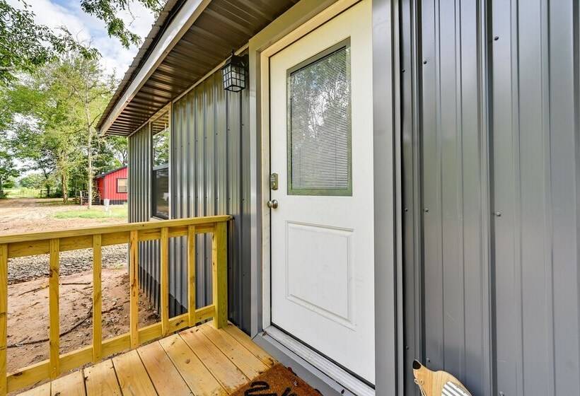 Pet Friendly Broken Bow Cabin Near Lukfata Creek!