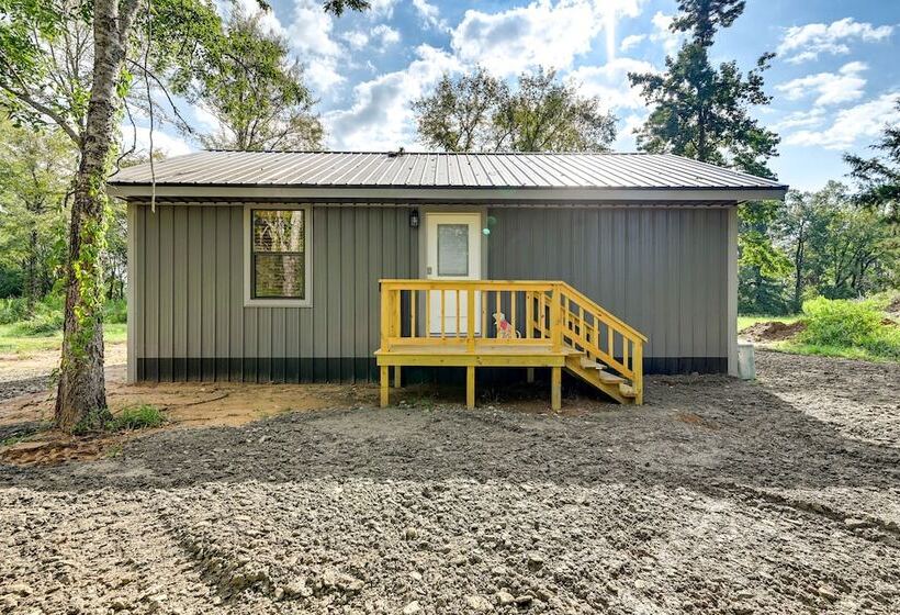 Pet Friendly Broken Bow Cabin Near Lukfata Creek!