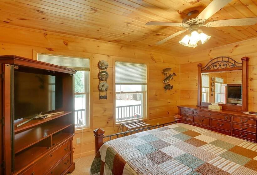 Pet Friendly Byrdstown Cabin W/ Fire Pit & Porch!