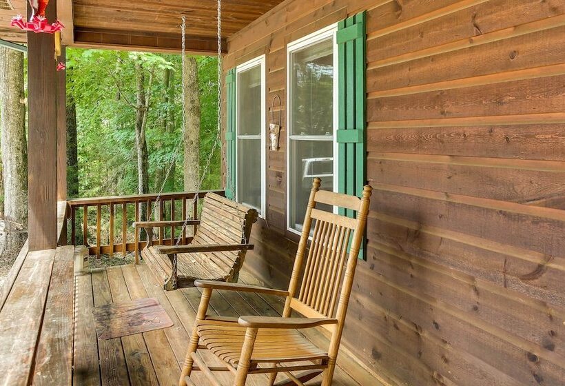 Pet Friendly Byrdstown Cabin W/ Fire Pit & Porch!