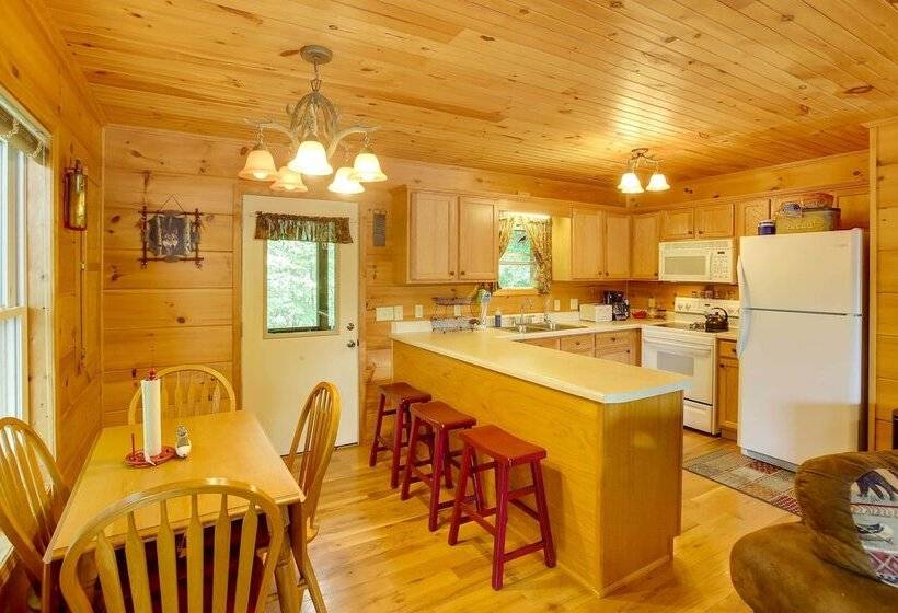 Pet Friendly Byrdstown Cabin W/ Fire Pit & Porch!