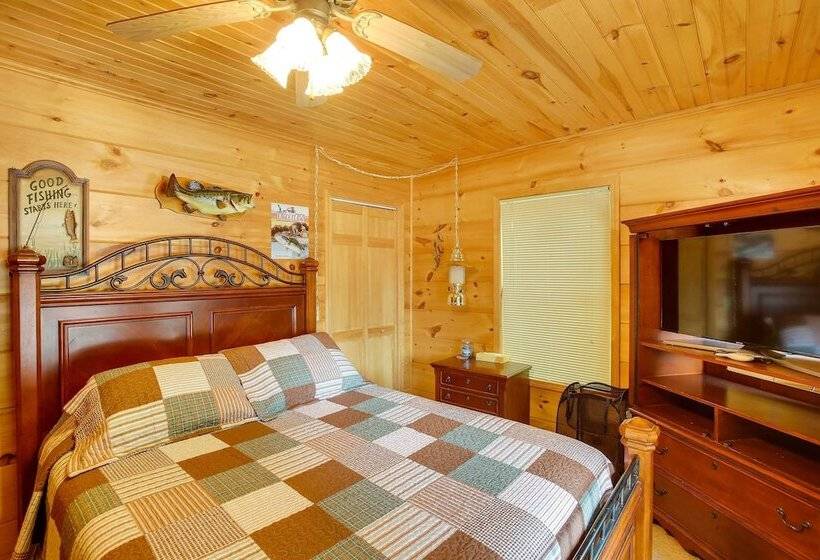 Pet Friendly Byrdstown Cabin W/ Fire Pit & Porch!