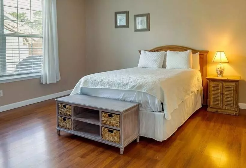 Pet Friendly Panama City Beach Home Near Beaches!