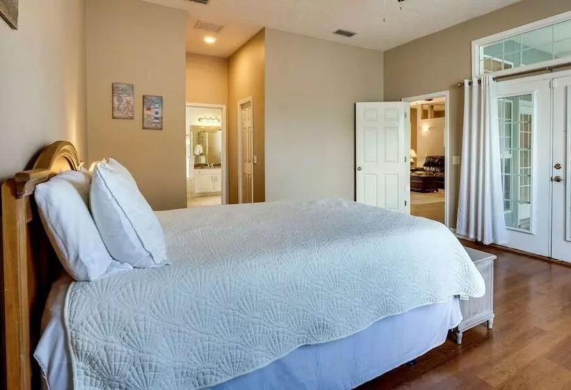 Pet Friendly Panama City Beach Home Near Beaches!