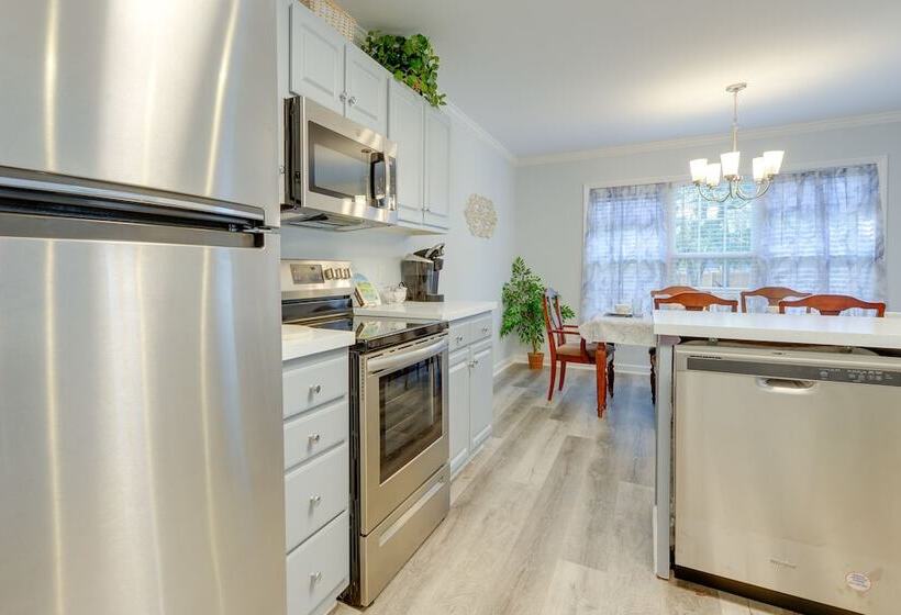 Pet Friendly Pinehurst Home W/ Deck   Near Golf