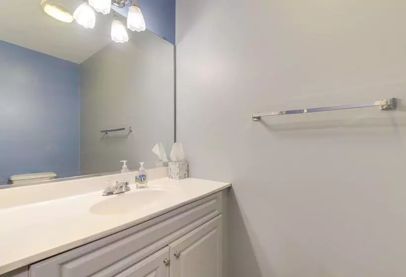 Pet Friendly Pinehurst Home W/ Deck   Near Golf
