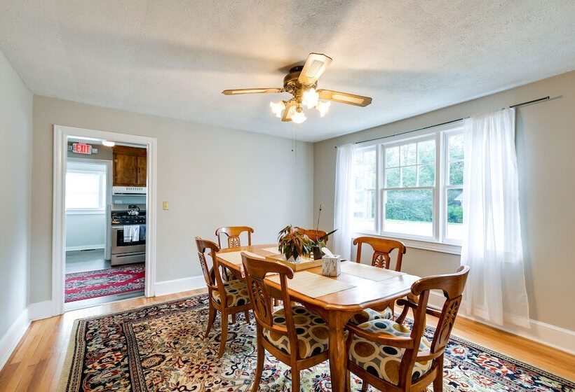 Pet Friendly Travelers Rest Home W/ Covered Patio