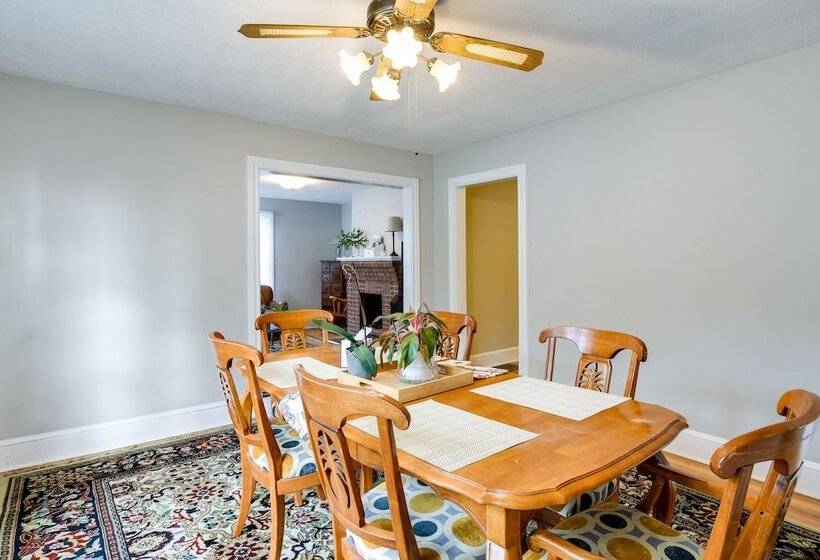 Pet Friendly Travelers Rest Home W/ Covered Patio